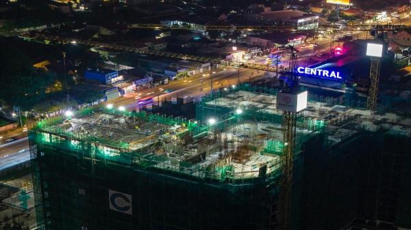 Cận cảnh công trường dự án La Pura ngày đêm sáng đèn