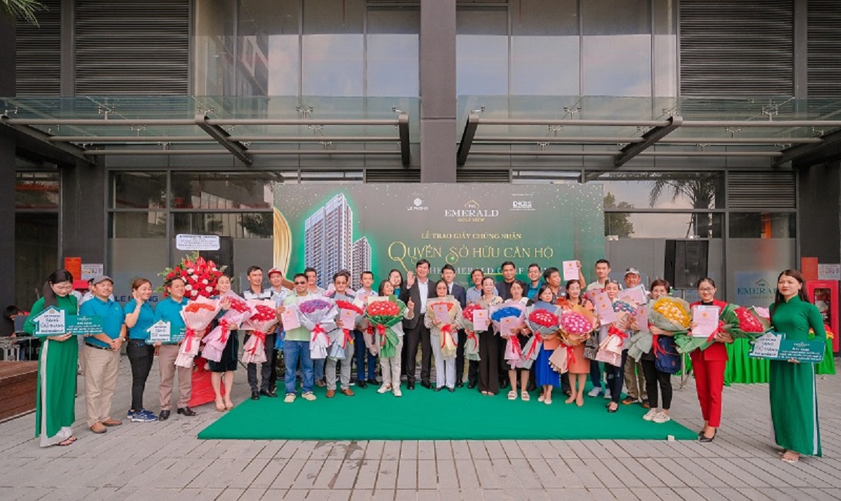 Lê Phong Group bàn giao sổ hồng Lê Phong Group bàn giao sổ hồng